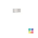 Stilfull badrumsinspiration med beige tvättställsskåp med innerskiva, överskåp, öppen hylla, ovalt spegel med belysning, matchande pendellampor, hylla under spegeln och vägghängd toalett. Väggar med ljusa, avlånga kakelplattor